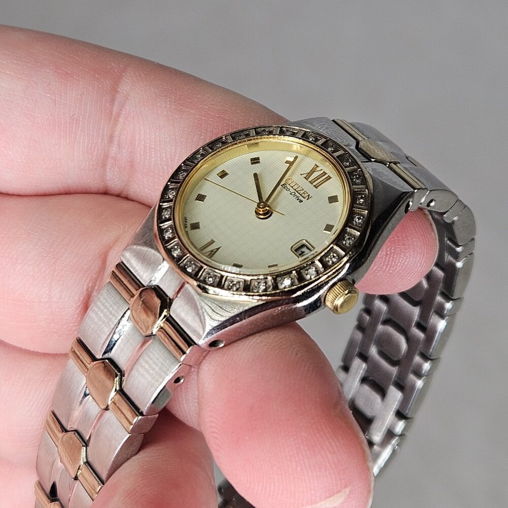 Citizen Eco-Drive E010-S008654 Diamond Bezel Gold & Silver Tone Wristwatch Watch - Picture 11 of 12